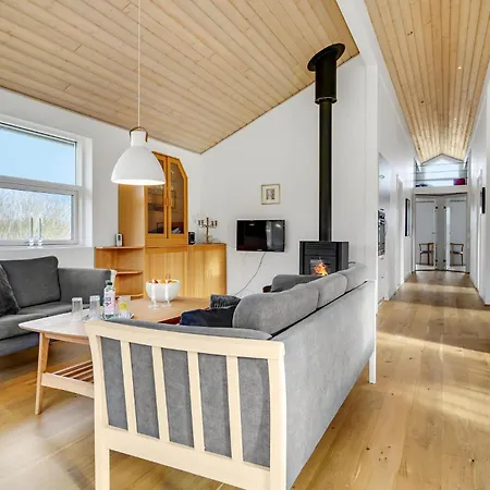 Stunning In Skals With Sauna * Hjarbæk