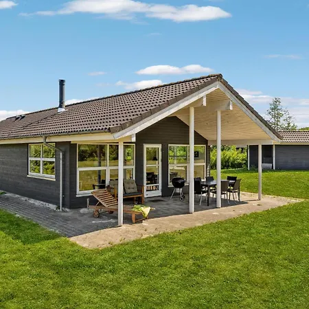 Stunning In Skals With Sauna * Hjarbæk